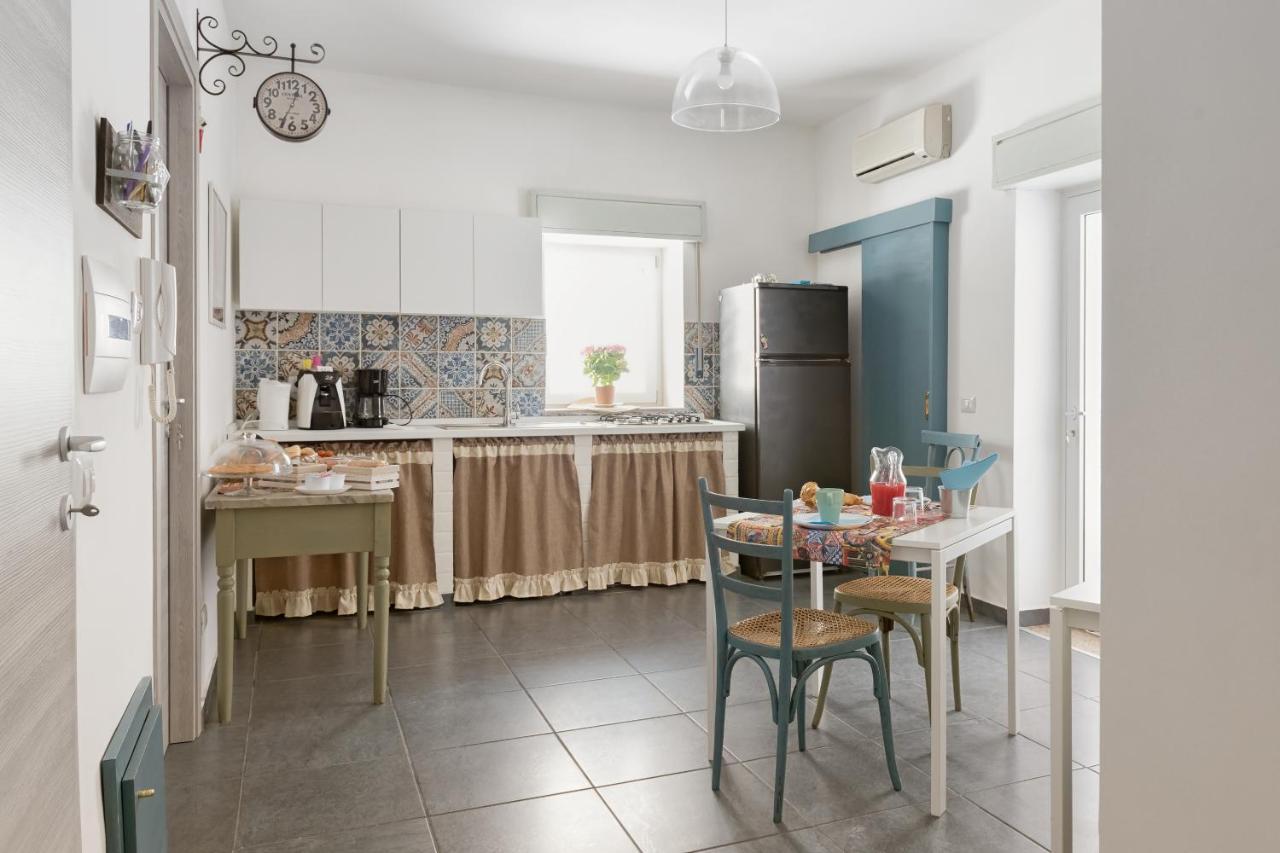 B&B Vicolo Garibaldi Valguarnera Caropepe Экстерьер фото